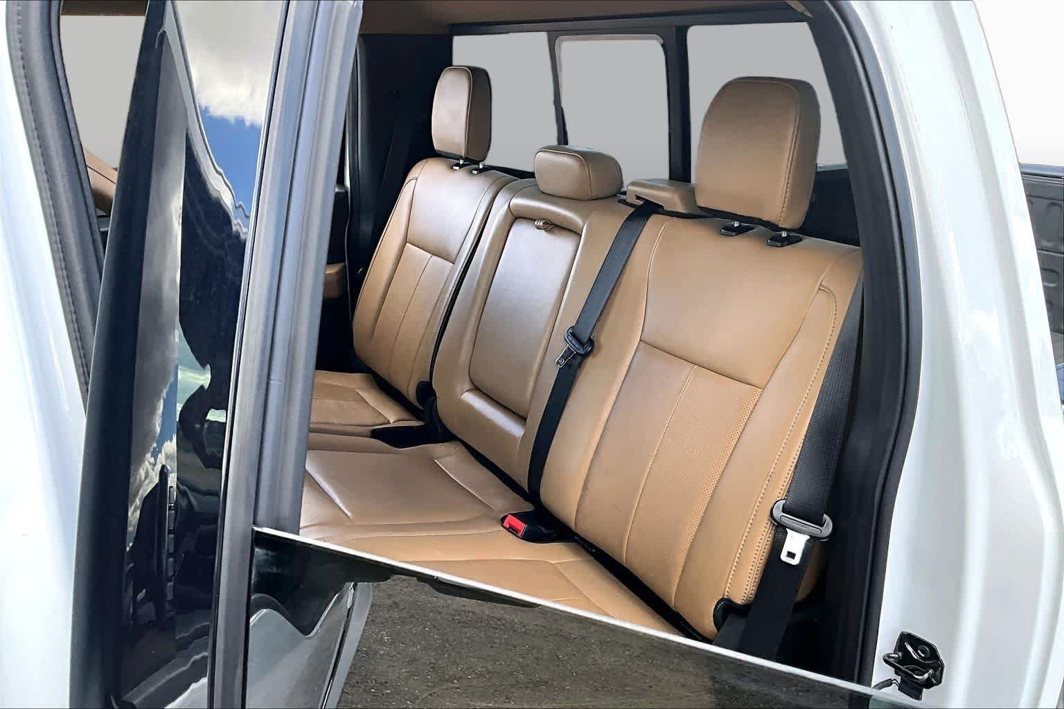Used 2022 Oxford White Ford LARIAT image 18