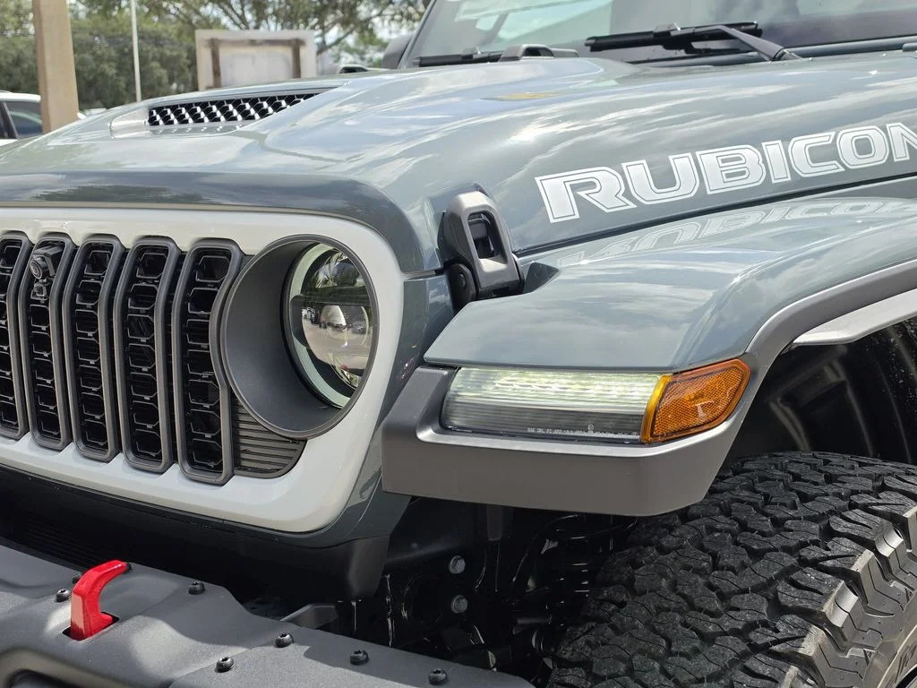 New 2026 Anvil Clear-Coat Exterior Paint Jeep Rubicon X image 7