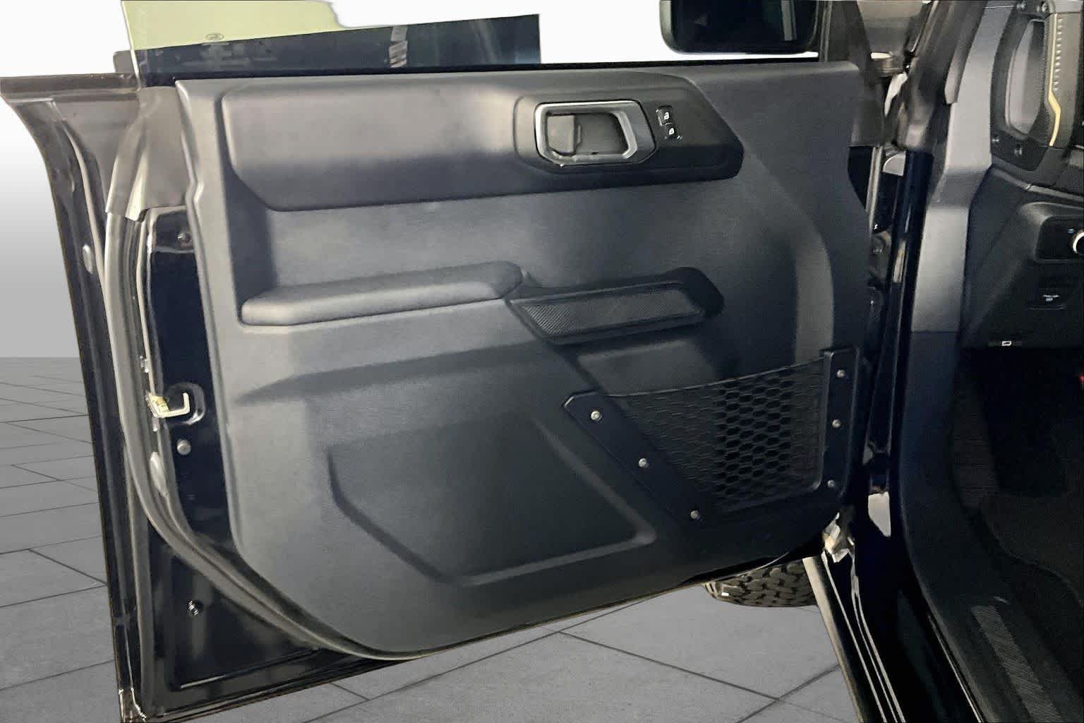 Used 2025 Shadow Black Ford Badlands image 20