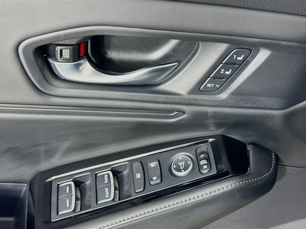 Certified Used 2025 Urban Gray Pearl Honda HYBRID TOURING image 21
