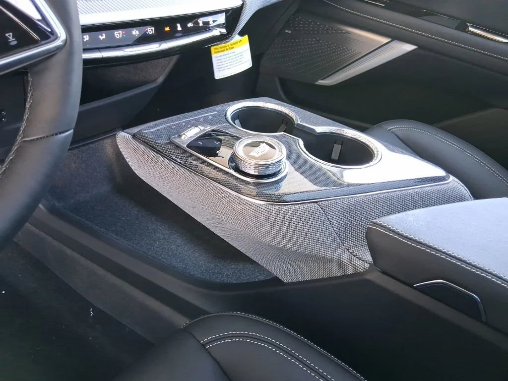 2026 Cadillac OPTIQ Sport - Photo 18