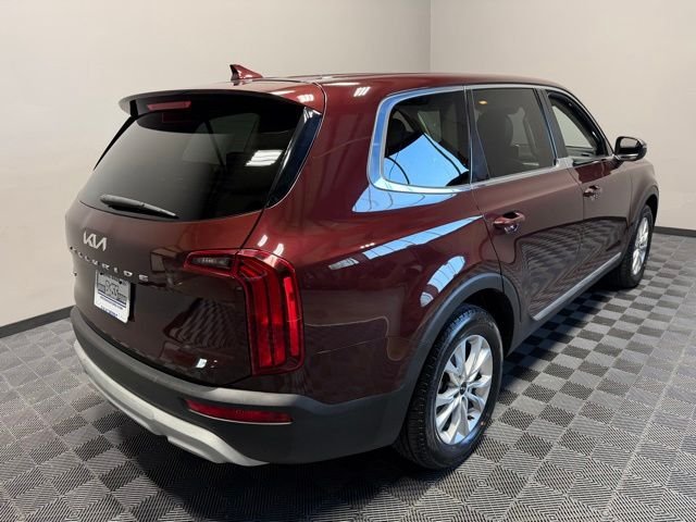 Used 2022 Sangria Red Kia LX image 8