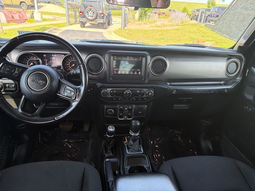 Used 2020 Black Jeep Unlimited Sport S image 13