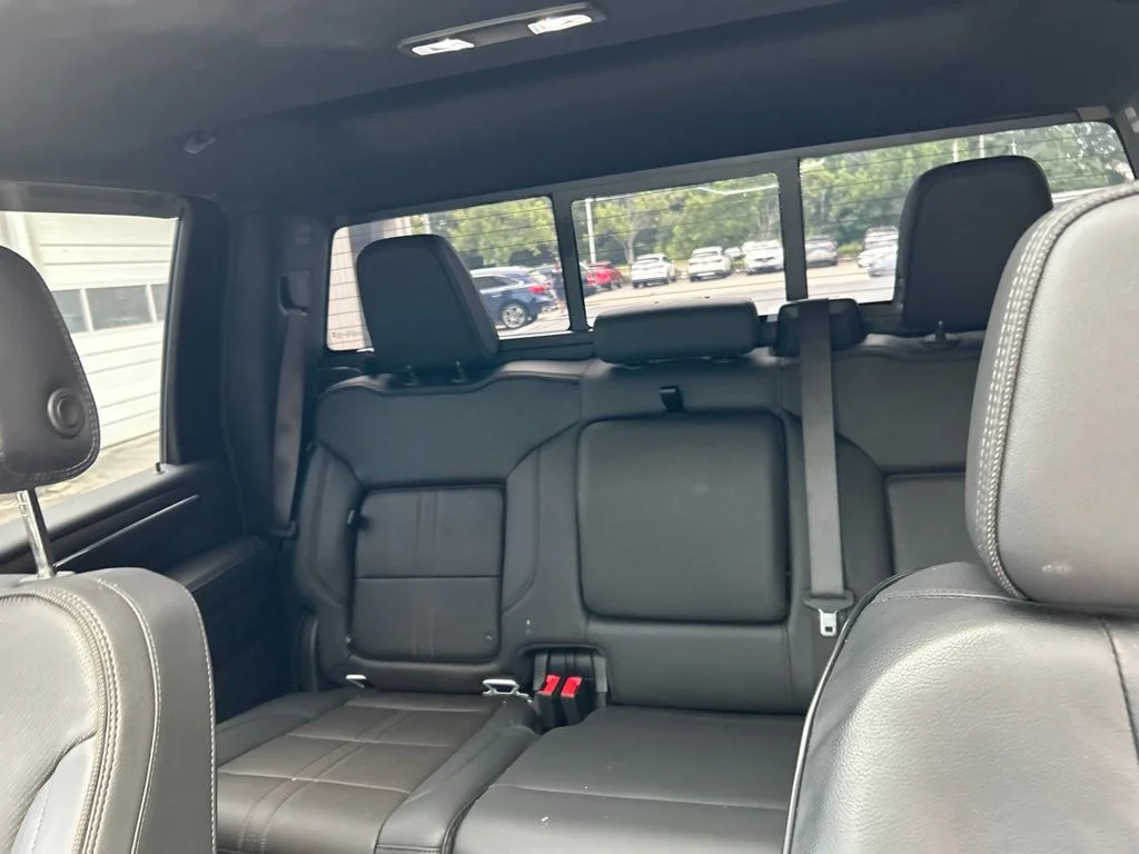 Used 2024 Summit White Chevrolet High Country image 29