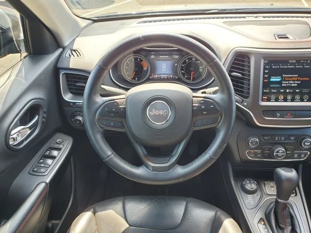 Used 2019 Gray Jeep Trailhawk image 15