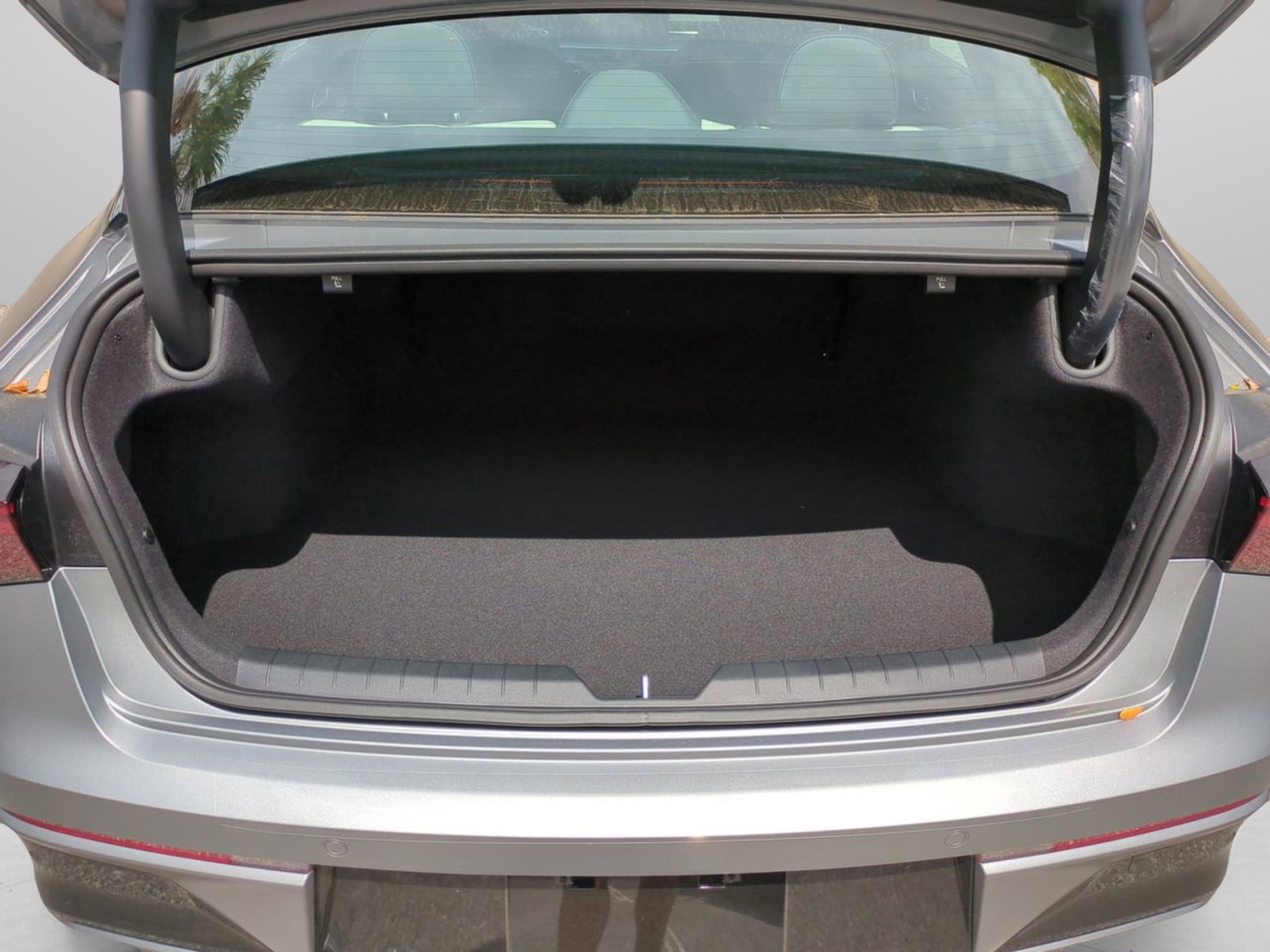 New 2026 Steel Matte Gray Kia GT-Line image 15