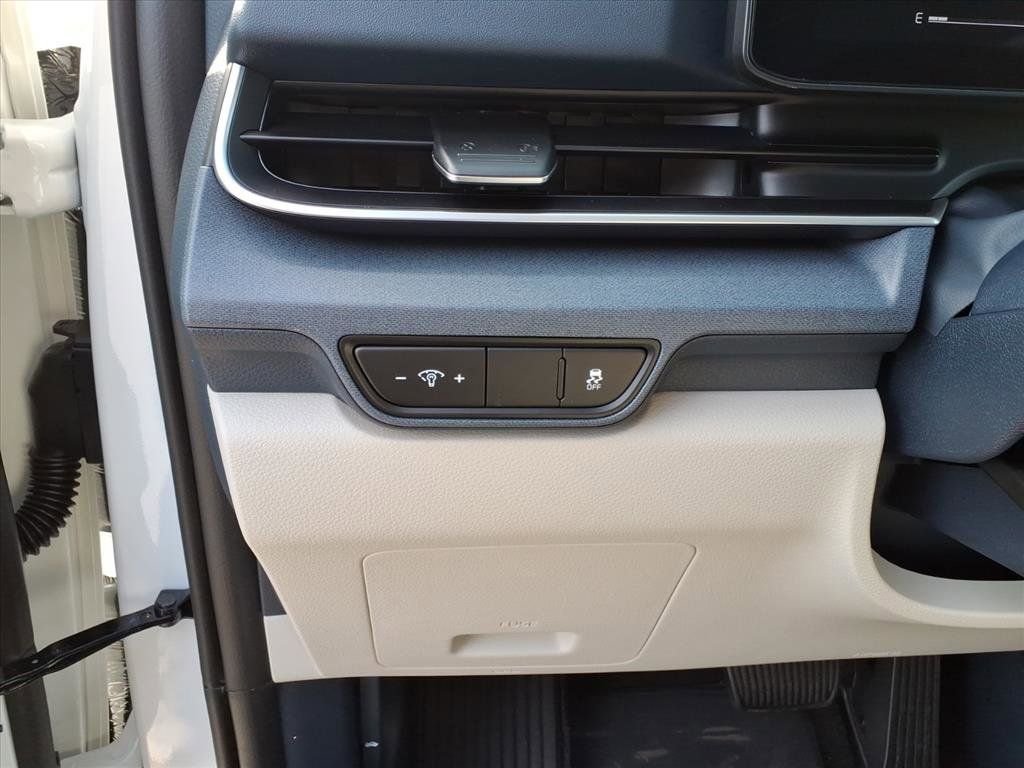 2026 Kia Carnival EX - Photo 17