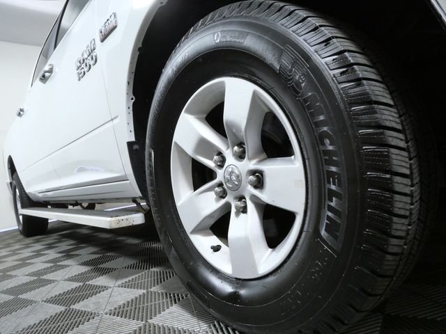 Used 2017 White Ram SLT image 2