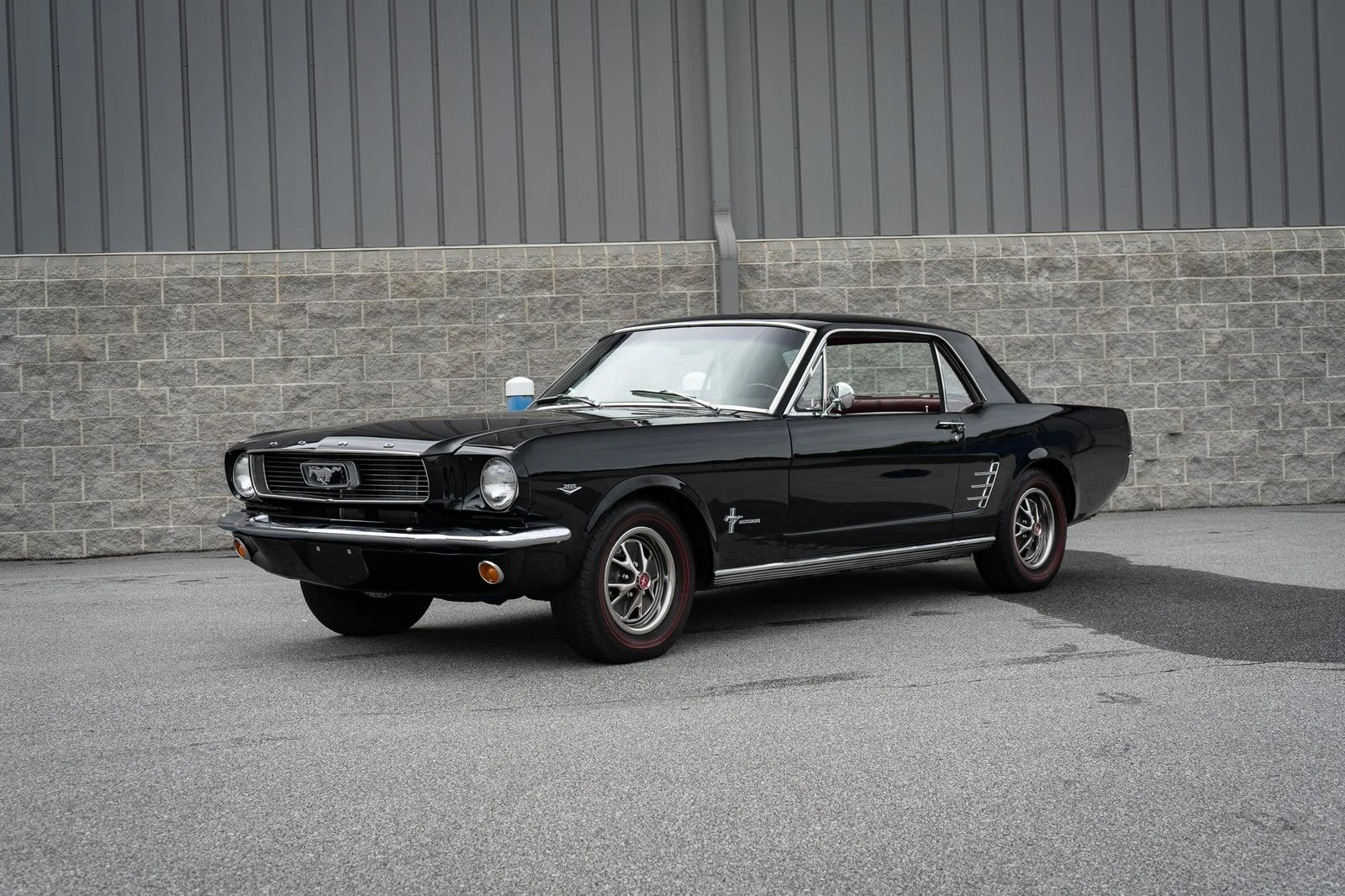 Used 1966 Black Ford  image 2