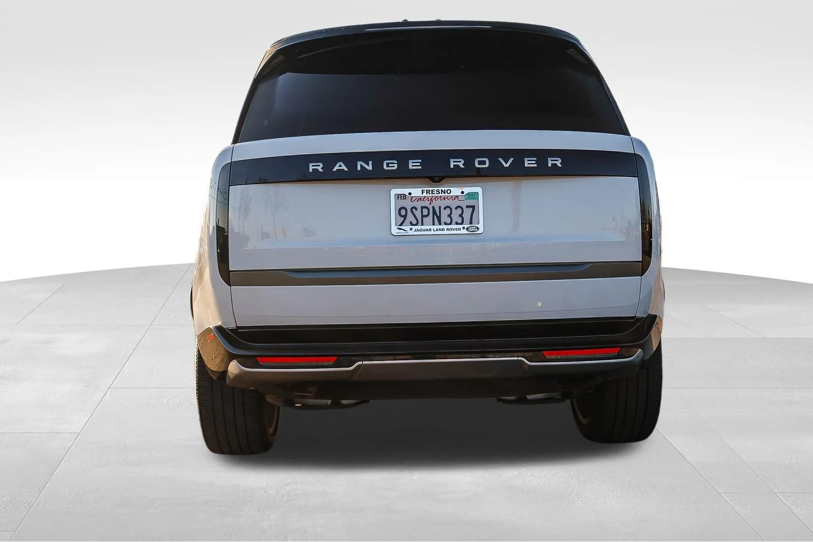 2025 Land Rover Range Rover SE - Photo 6