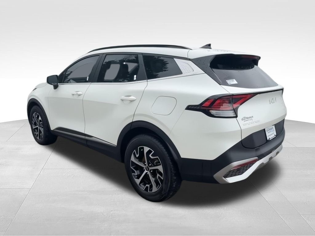 Used 2023 White Kia EX image 6