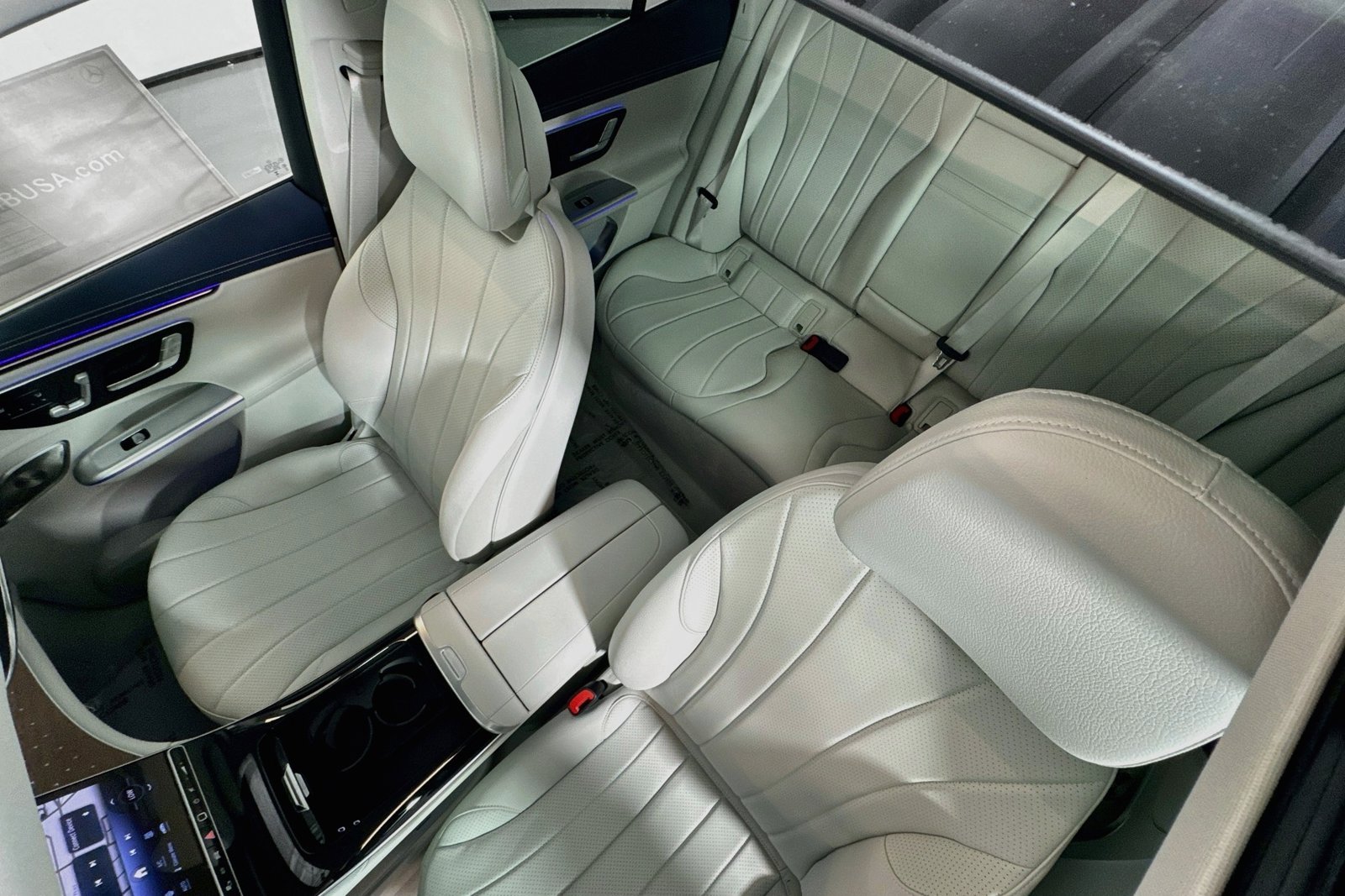 New 2027 Twilight Blue Metallic Mercedes-Benz EQE 320 image 19