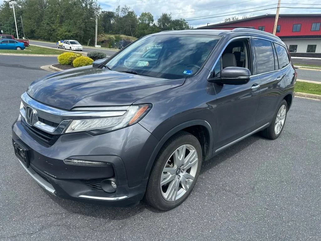 Certified Used 2021 Modern Steel Metallic Honda AWD Elite image 34
