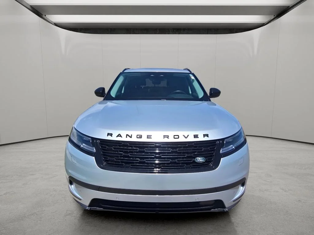 Used 2024 Silver Land Rover S image 8