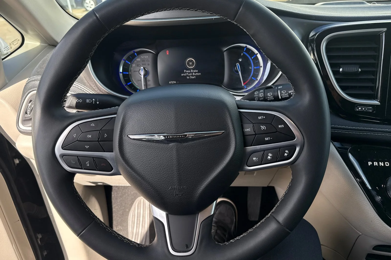 Used 2023 Black Chrysler Touring L image 20