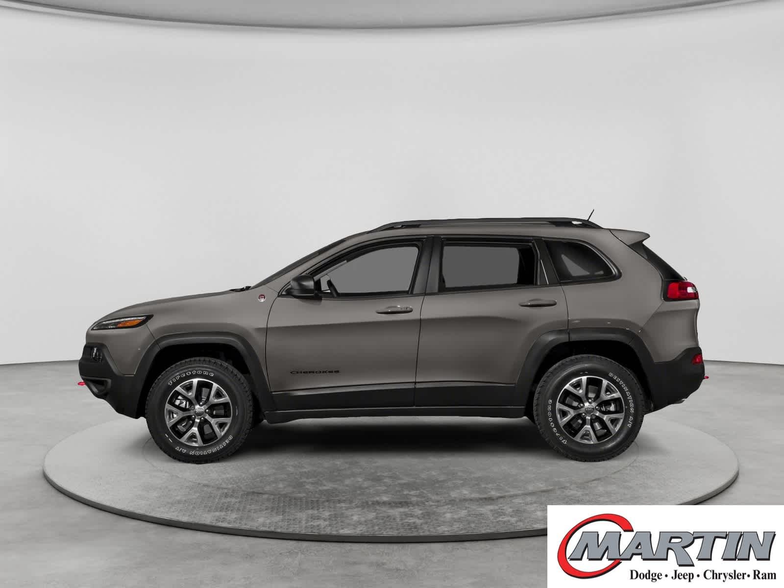Used 2015 Granite Crystal Metallic Clearcoat Jeep Trailhawk image 3