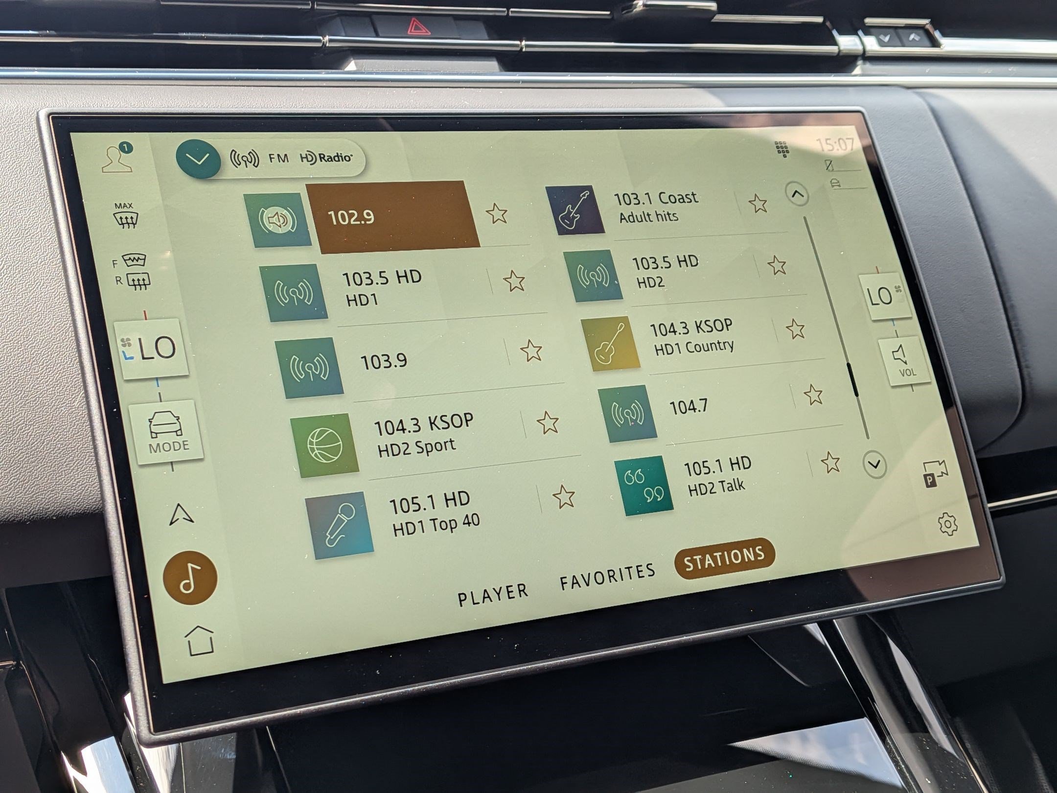 New 2026 Borasco Grey Land Rover P360 SE image 18
