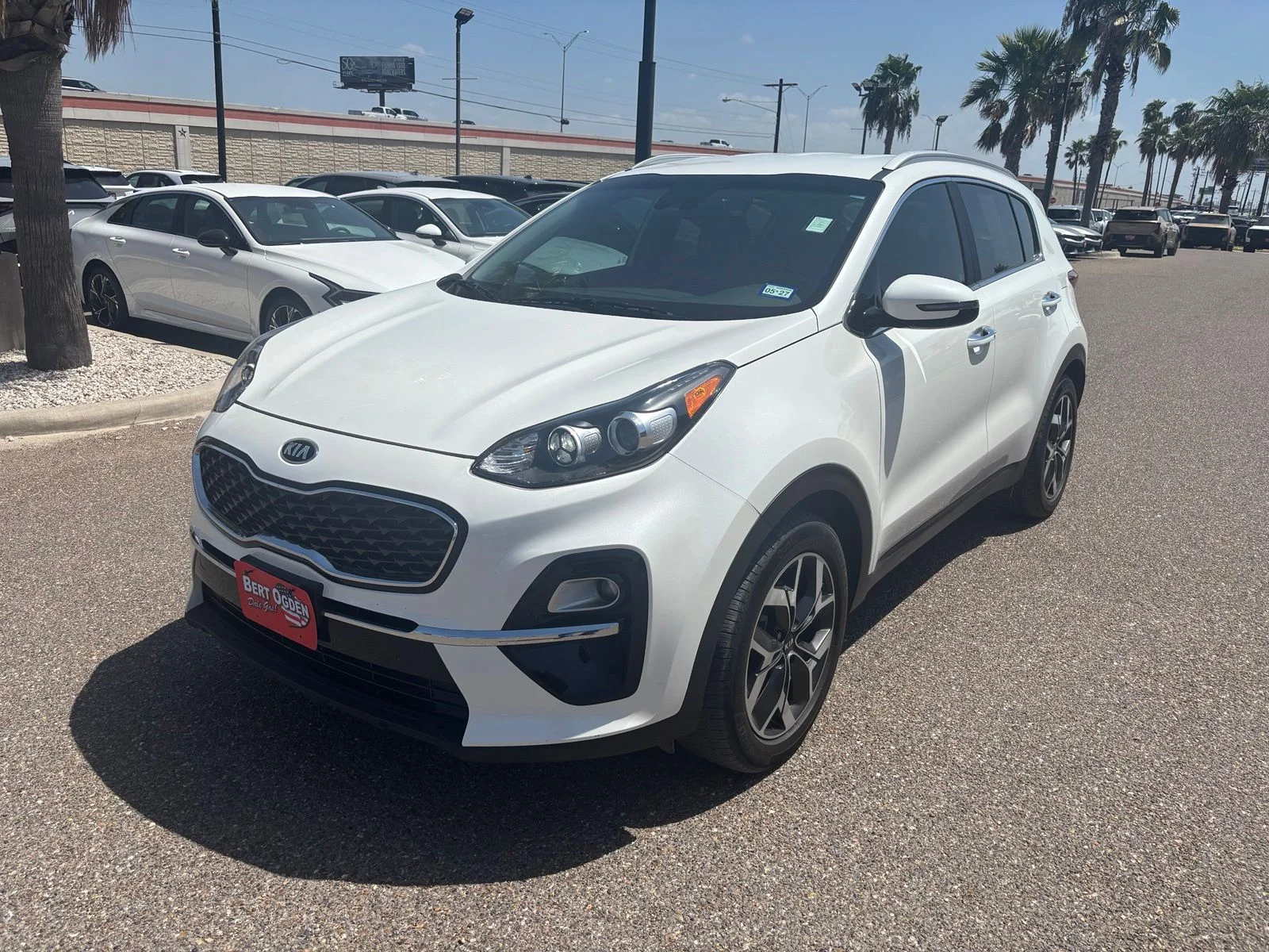 Used 2021 White Kia EX image 3