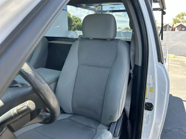 Used 2019 White Ford XL image 12