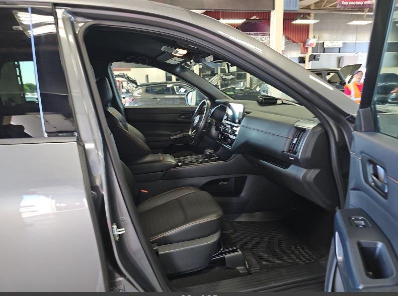 Used 2024 GRAY NISSAN ROCK CREEK image 12