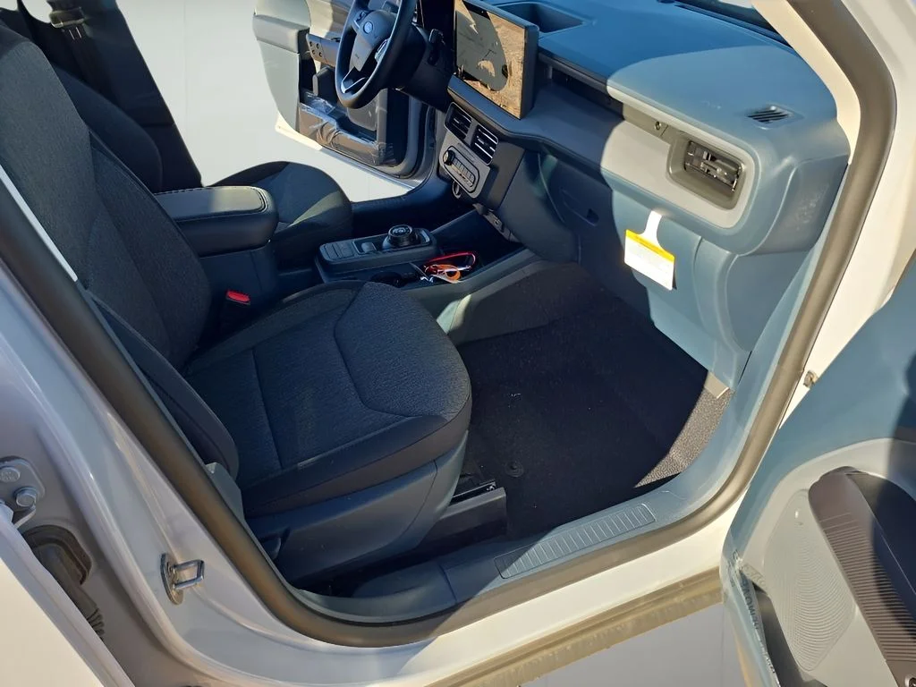 New 2026 Space White Metallic Ford XLT image 33