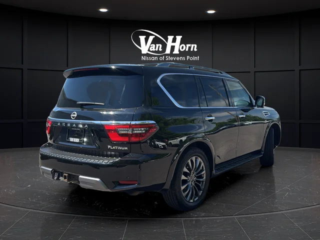 Used 2022 Super Black Nissan Platinum image 7