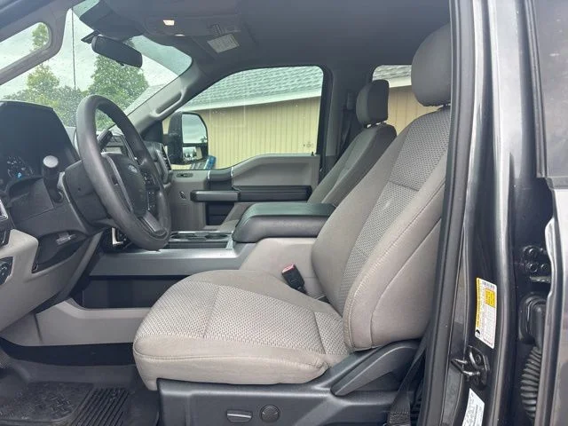 Used 2020 Gray Ford XLT image 9