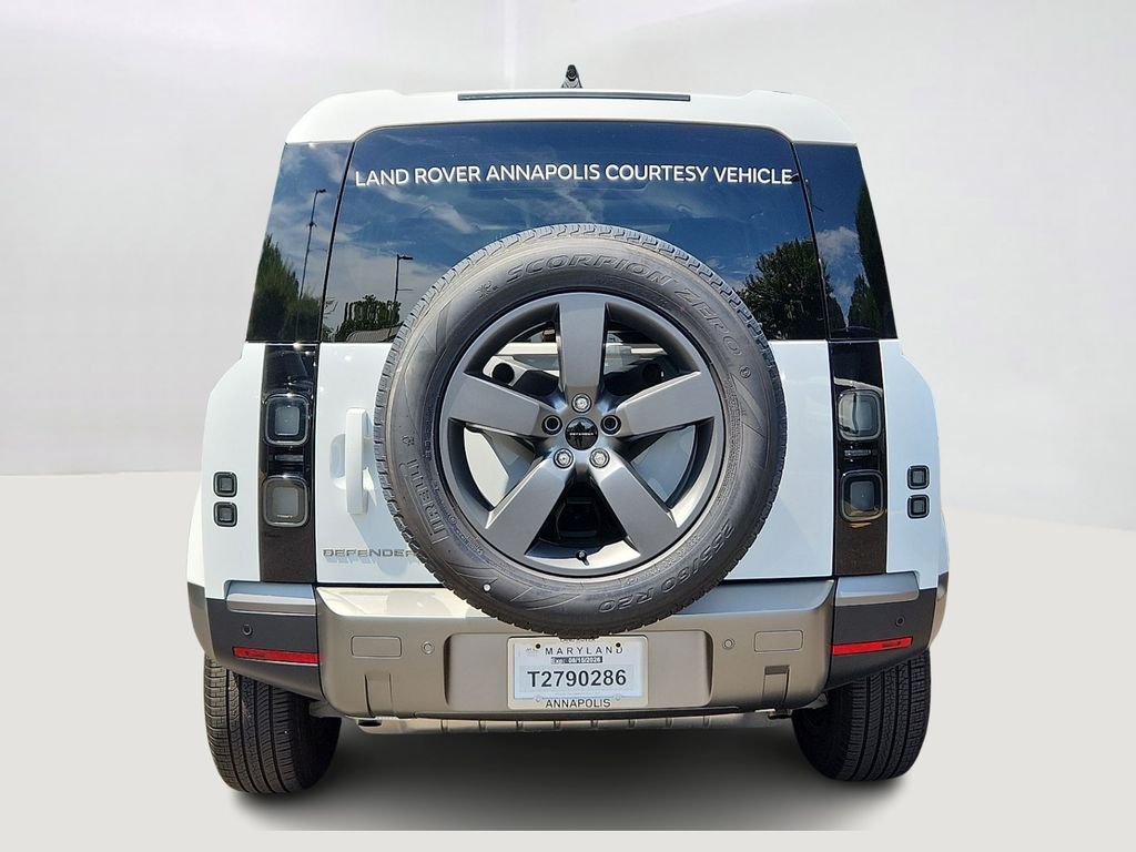 Used 2026 Fuji White Land Rover S image 5