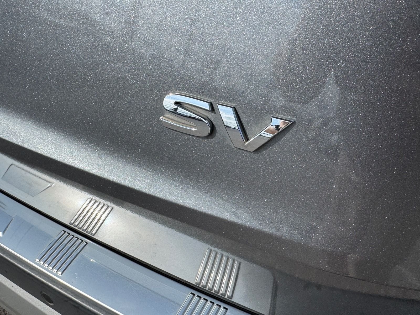Used 2021 Gun Metallic Nissan SV image 7