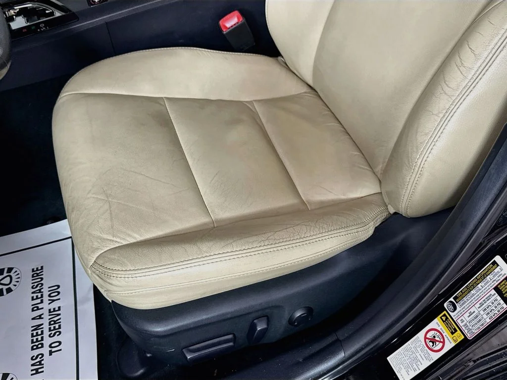 Used 2013 Attitude Black Metallic Toyota XLE image 17