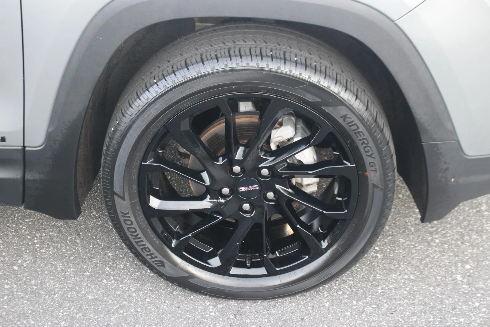 Used 2023 Sterling Metallic GMC SLE image 34