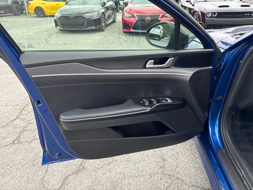 Used 2022 Blue Kia GT-Line image 25