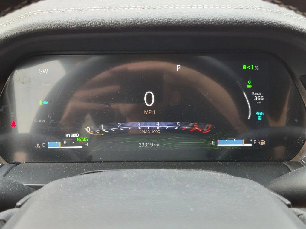 Used 2023 White Jeep 4xe image 17