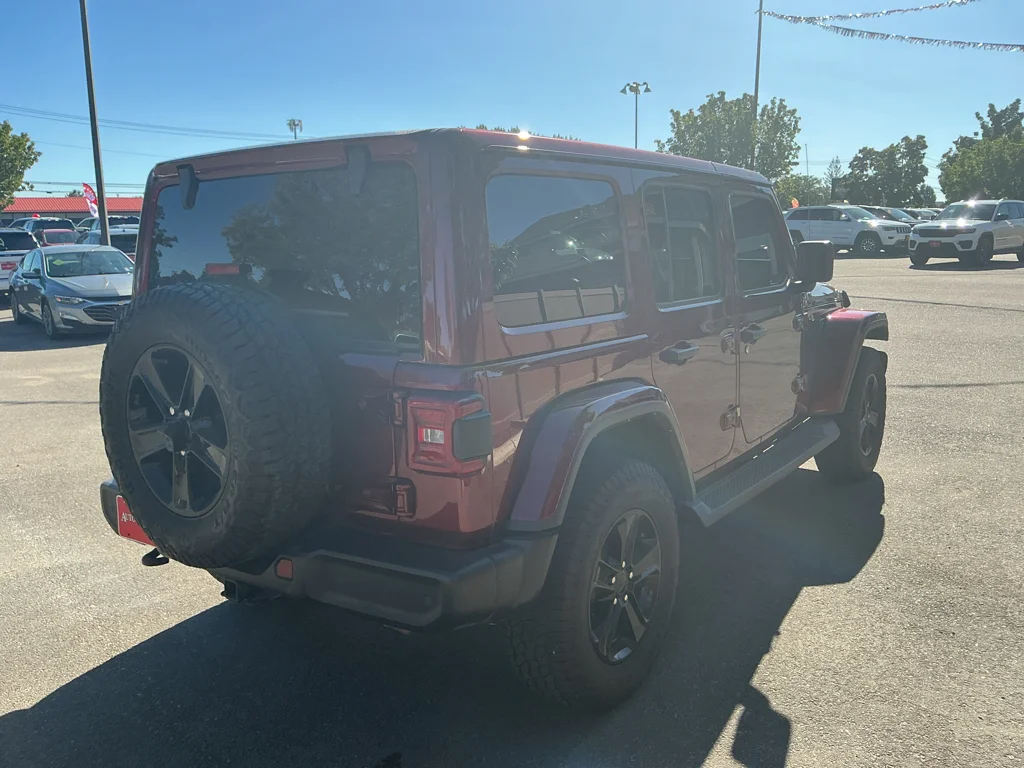 Used 2021 Snazzberry Pearl Jeep Unlimited Altitude image 5