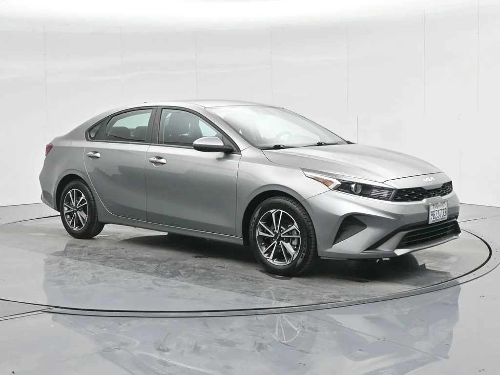 Used 2022 Gray Kia LXS image 7