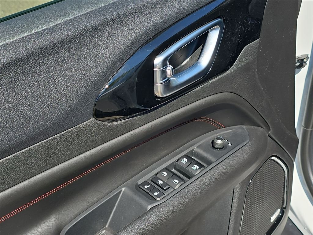 New 2026 Bright White Clear-Coat Exterior Paint Jeep Trailhawk image 22
