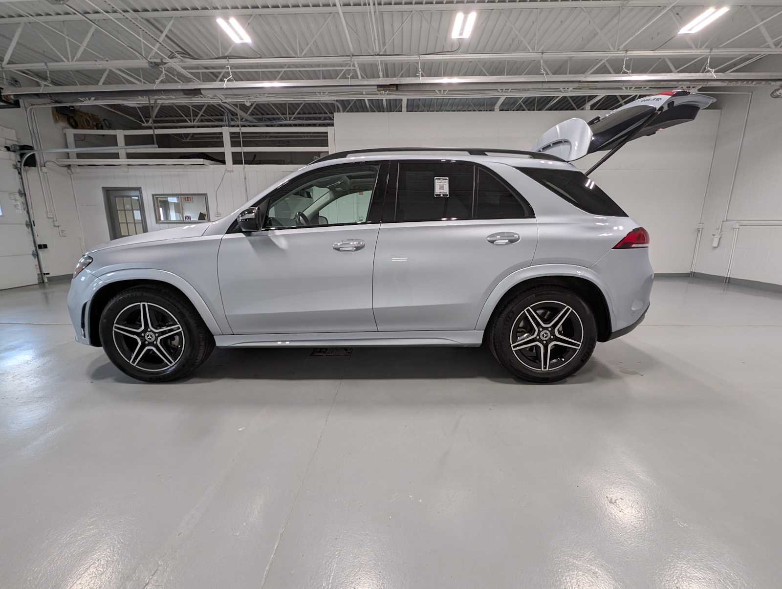 Used 2023 Cirrus Silver Metallic Mercedes-Benz GLE 450 image 12