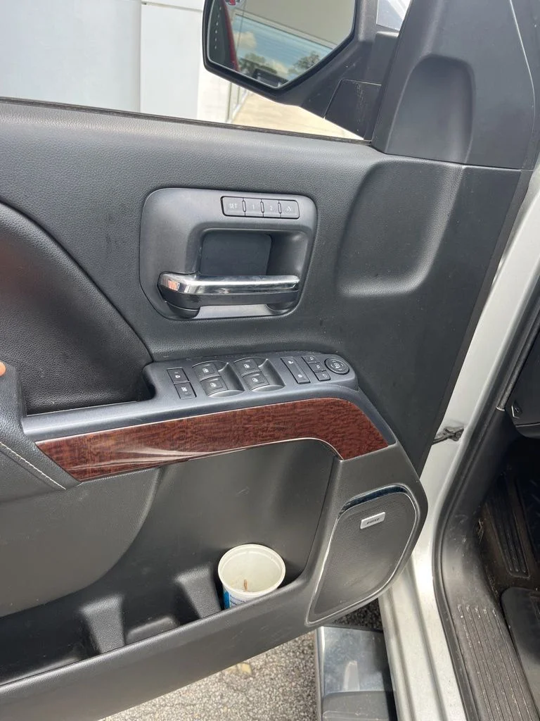 Used 2015 Silver GMC SLT image 16