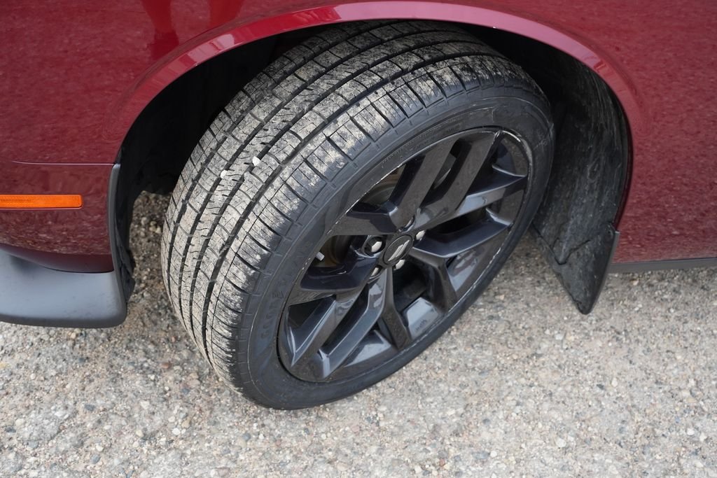 Used 2022 Red Dodge SXT image 13