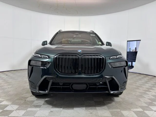 New 2027 Oxford Green II Metallic BMW xDrive40i image 2
