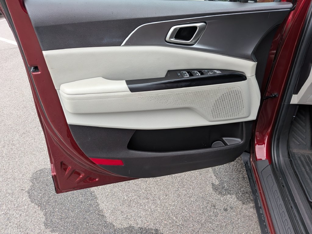 Used 2024 Red Kia LX image 8