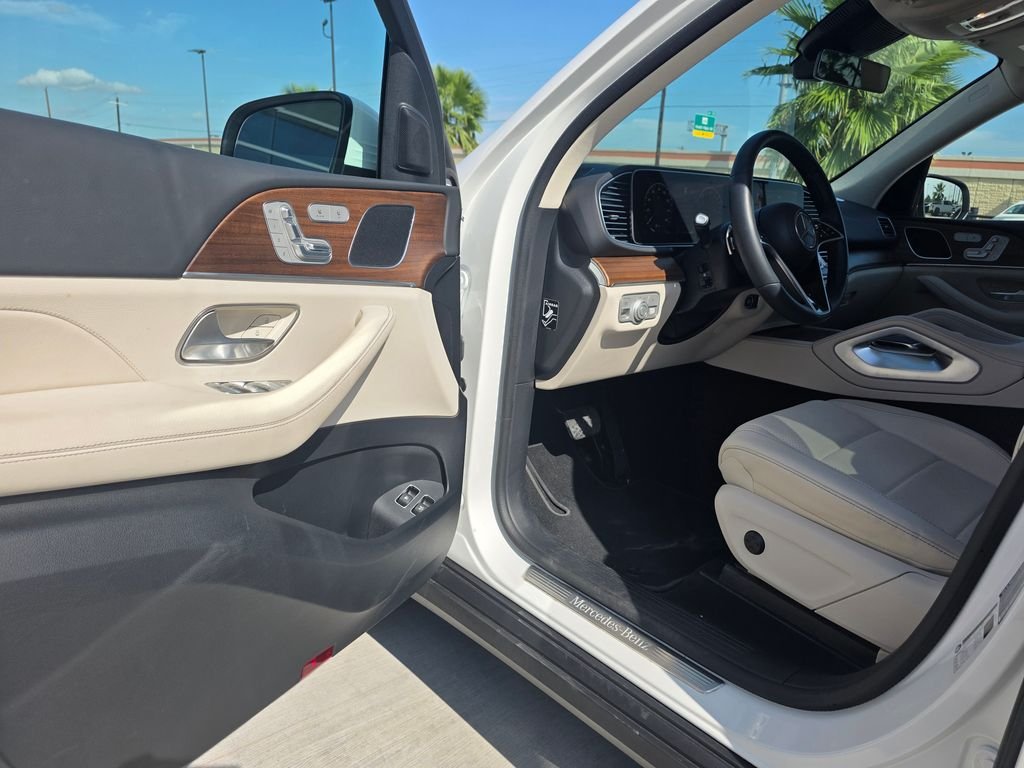 Certified Used 2025 White Mercedes-Benz GLE 450e image 10