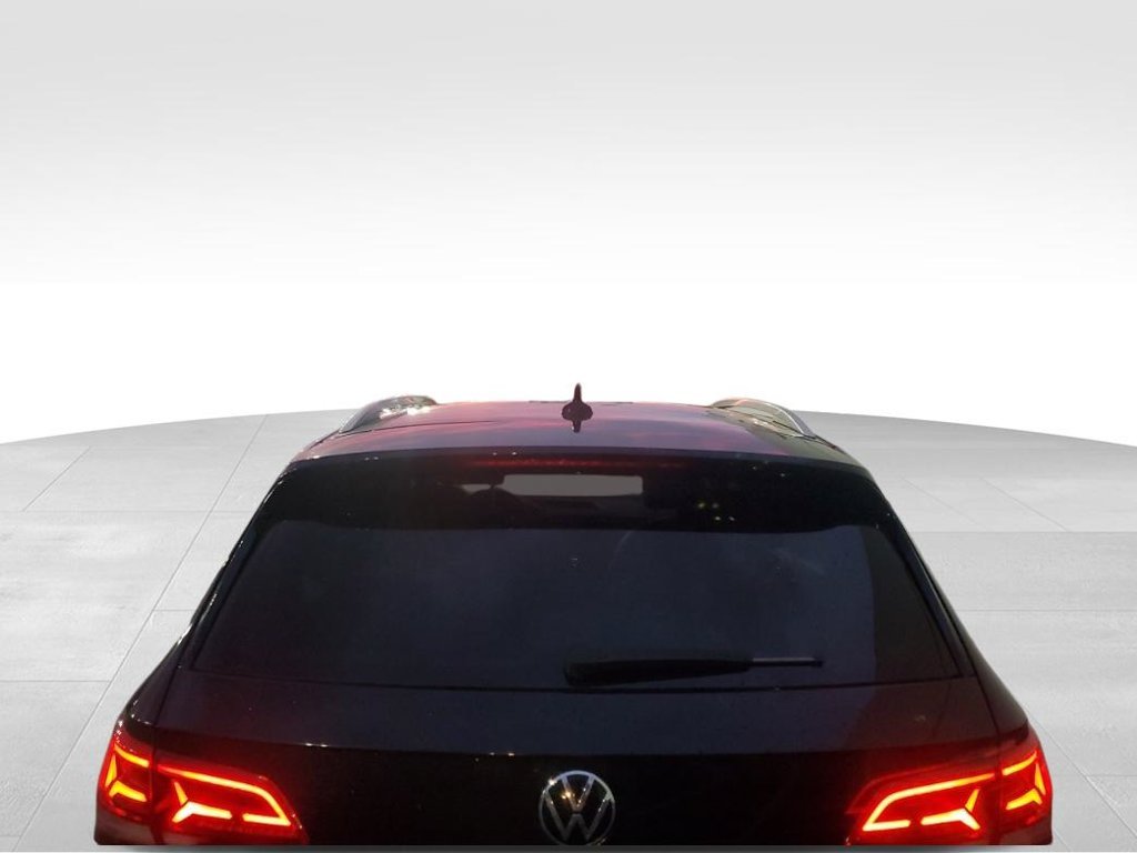 Used 2022 Black Volkswagen 1.5T SE image 4