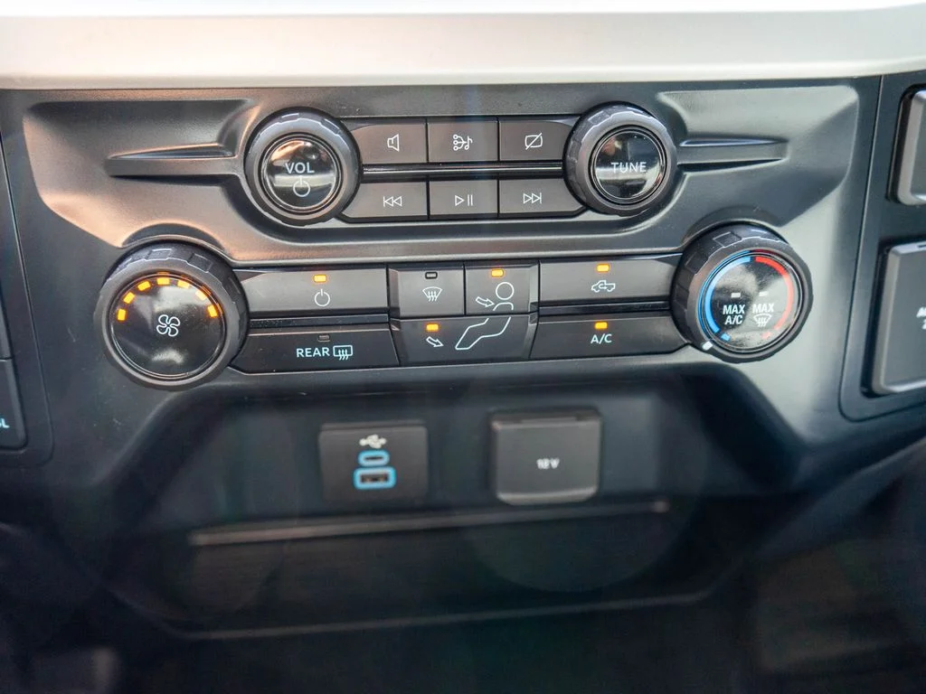 Used 2023 White Ford XLT image 24