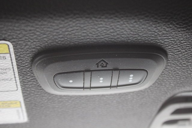 Used 2020 White Jeep Sport S image 11