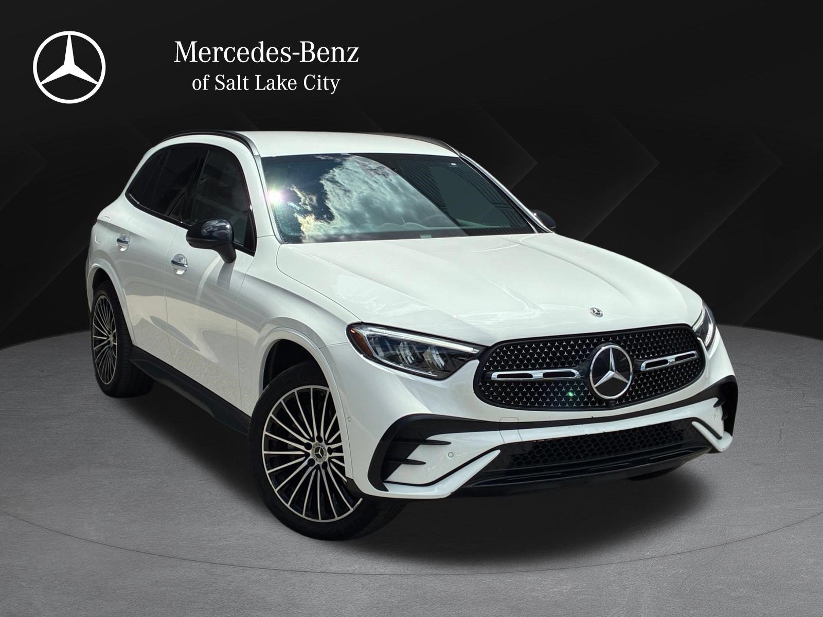 Used 2023 Polar White Mercedes-Benz GLC 300 image 1