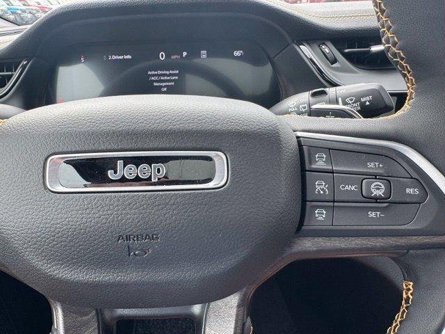 New 2026 Bright White Clear-Coat Exterior Paint Jeep 85th Anniversary Edition image 59