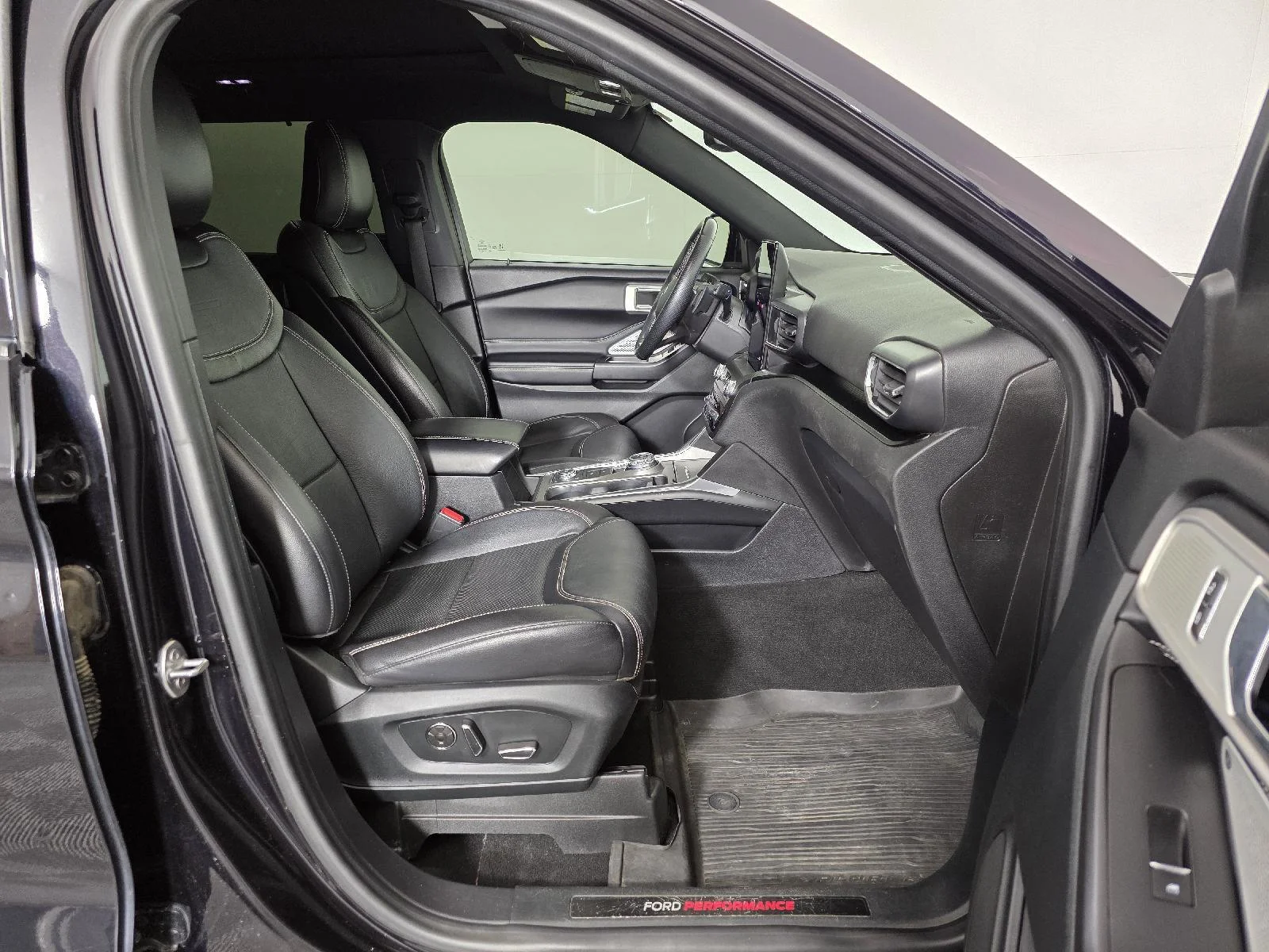 Used 2020 Agate Black Ford ST image 22