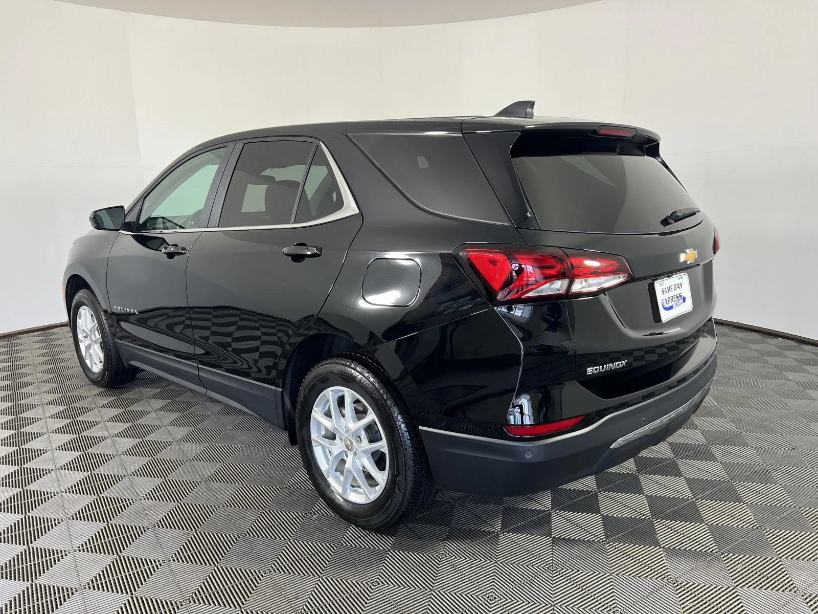 Used 2024 Mosaic Black Metallic Chevrolet LT image 26