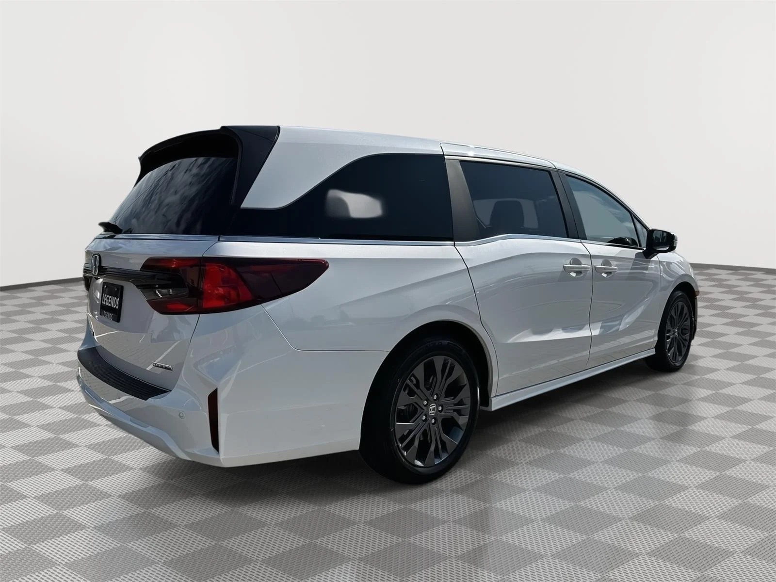New 2026 Platinum White Pearl Honda Touring image 6